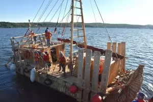 Тръстикова лодка скоро ще отплава от Белослав за Крит