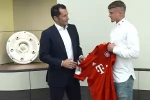 "Байерн" ще привлече и още играчи след Коутиньо