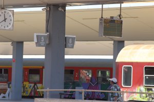 По малко от месец след като електронната система за резервация на