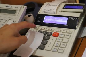 В опит за съберат повече приходи в хазната данъчни инспектори