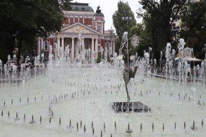 В Народният театър Иван Вазов започва вътрешно разследване на скандала