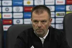 25 играчи в клуба на Стойчо Младенов са с COVID-19