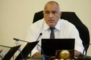 Учениците от 5-12 клас остават да учат онлайн до 31 януари