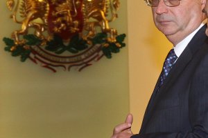 По стара традиция държавите назначават в дипломатическите си мисии по