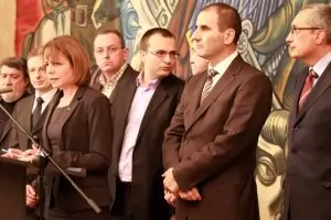 Фандъкова - приемлива фасада за неособено красивото лице на София