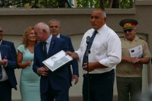 Борисов: Само работа и показваме, останалите да си плямпат