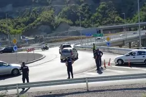 Протест срещу Стратегията за детето затвори Е-79