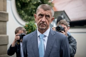 Чешкият премиер Андрей Бабиш обвини в намеса във вътрешните работи
