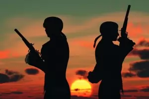 Кой подкрепя гражданката Мая?