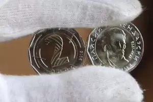 Много добър фалшификат на 2 лева се появи във Варна