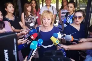 Манолова: Не се гордея с поведението си при протестите срещу Орешарски