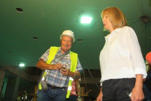 ГЕРБ и БСП залагат на диаметрално противоположни стратегии при издигането на