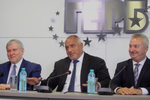 Втренчени в скандалите на властта понякога забравяме каква голяма апетитна