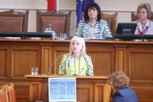 Омбудсманът Диана Ковачева сезира главния прокурор Иван Гешев с искане