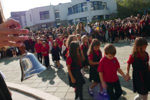 Над 700 хиляди ученици в близо 2400 те училища у нас