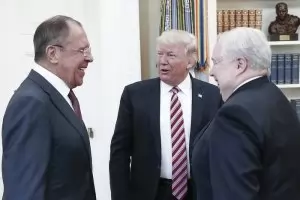 Лавров зове САЩ да не разсекретяват разговорите на Тръмп с Путин 