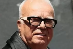 Почина Юлиан Вучков