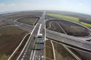 Правителството позлати 
             Околовръстния път на София