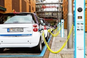 Заради несвършена работа от поредица правителства България бе осъдена от