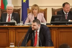 ГЕРБ и ДПС с облекчение се преоткриха като врагове