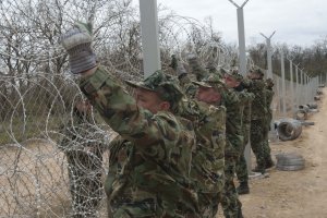 Мигрантските потоци очевидно заобикалят само Банкя Бояна и Ларгото Иначе