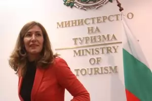 Николина Ангелкова си даде висока оценка въпреки кризата в туризма