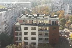 Новата власт в София няма да праща обитатели в празните жилища