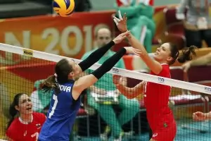  Млада майка се завръща като капитан на волейболистките