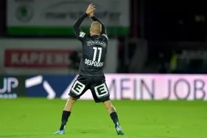 Десподов помогна с гол за 1/4-финал на "Щурм"