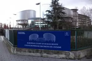 Страсбург: Журналистите трябва да имат достъп до бежански центрове