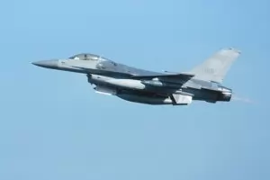 Американски изтребител F-16 се разби в Германия