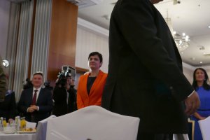 Най после доживяхме промяна Толкова е усмихната иска да я щипнем