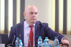 Депутатът Делян Пеевски не е в делото за фалита на