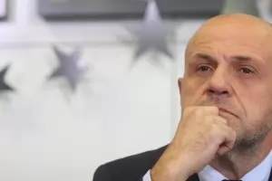 Дончев: Трябваше да има по-добре подготвен текст на конституция