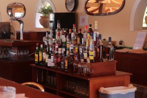 Нощните заведения ще отворят отново от понеделник 15 юни Новината