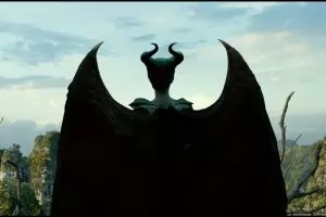 Анджелина Джоли отново слага рога за "Дисни"