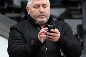 Бившият международен футболен рефер Антон Генов осъди прокуратурата да му плати