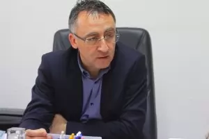 Директори предлагат нов график за изпитите 