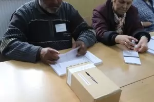 Скандал избухна около избирателните комисии в чужбина