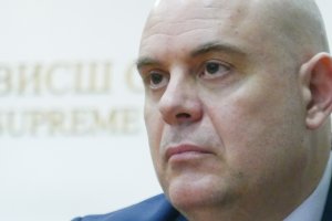 Жената с която новоизбраният главен прокурор Иван Гешев живее на