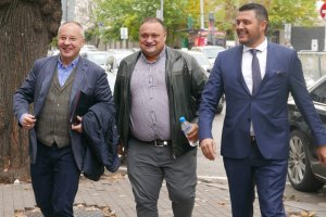 Симбиозата между ГЕРБ и ДПС при буквалното разпределяне на малките и