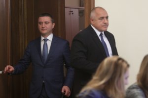 Чалготеките и баровете се оказаха най мили на българския министър председател Не