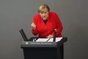  Меркел поиска обща европейска позиция за "Хуауей"
