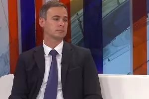 Опозицията в Сърбия замеси брата на президента в афера с канабис