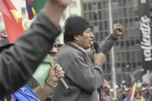 Моралес вече е в Мексико