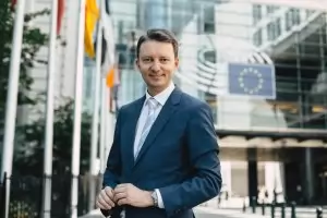  Букурещ излъчва 5-и кандидат за комисар