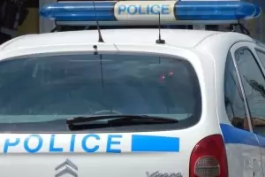 В Бургас арестант неутрализира полицай с метла и избяга