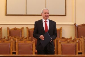 В конституцията е казано в кои области държавата може да