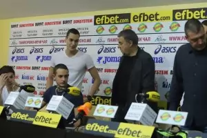 Федерацията по плуване иска повече синхрон с Антъни Иванов