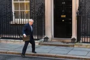 Борис Джонсън внася в петък
споразумението за Брекзит 